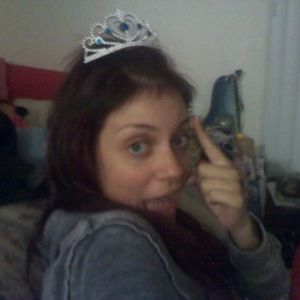 Meet your Posher, Dominique